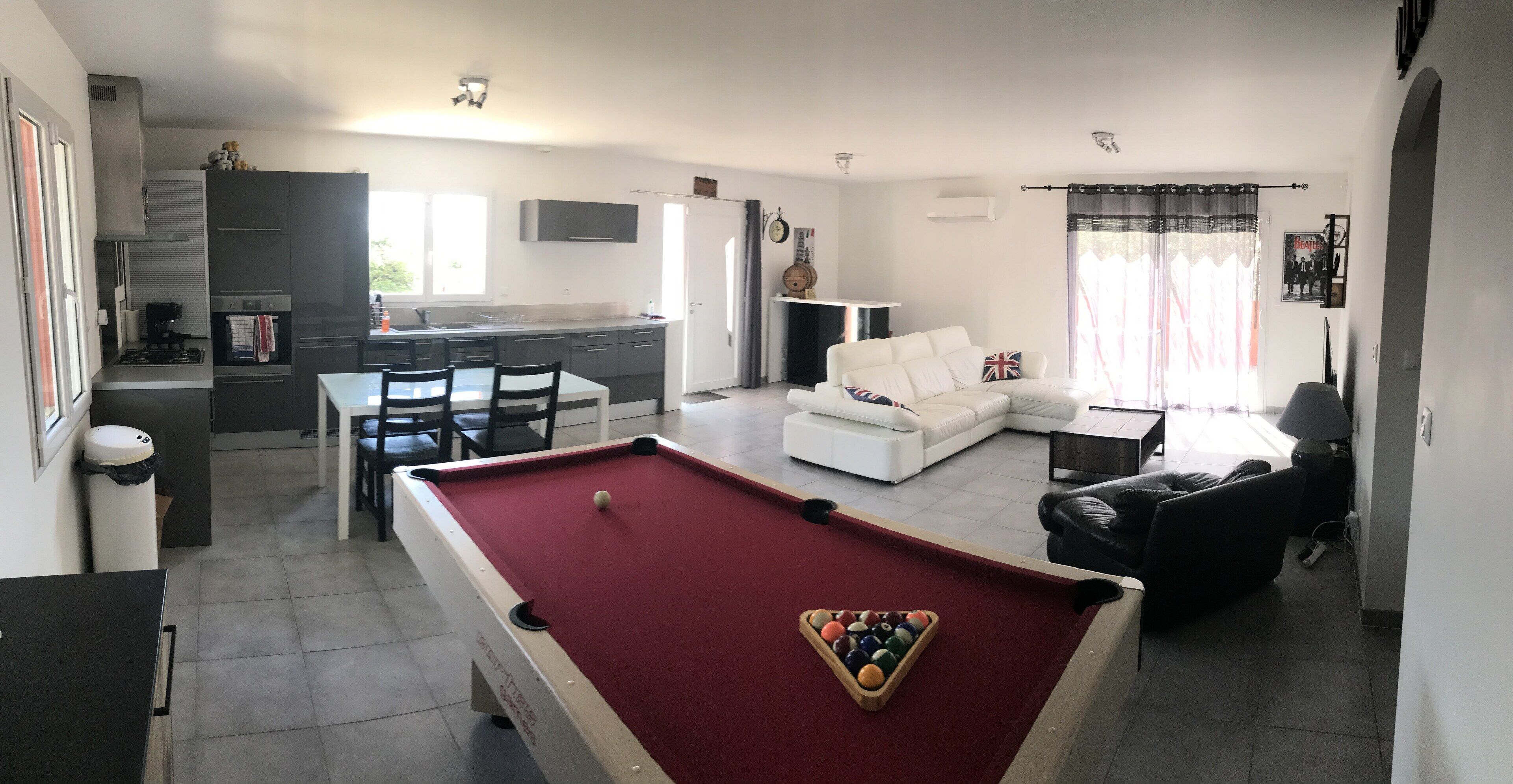 Beautiful villa in grand avignon