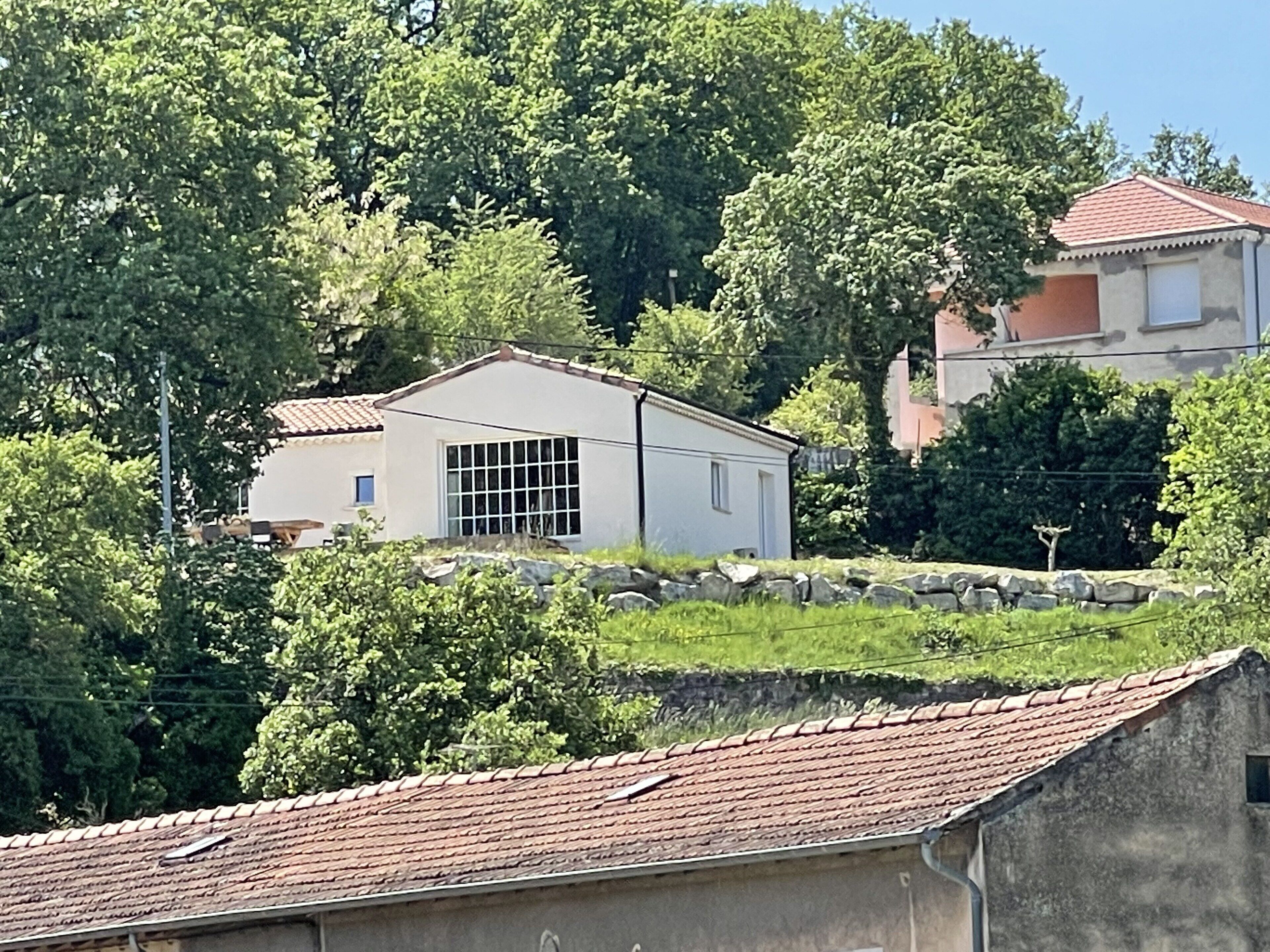 CHARMING HOUSE OF FULL FOOT OVERLOOKING THE COLINE 