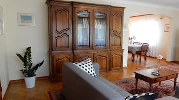 Televisión, libros y estéreo