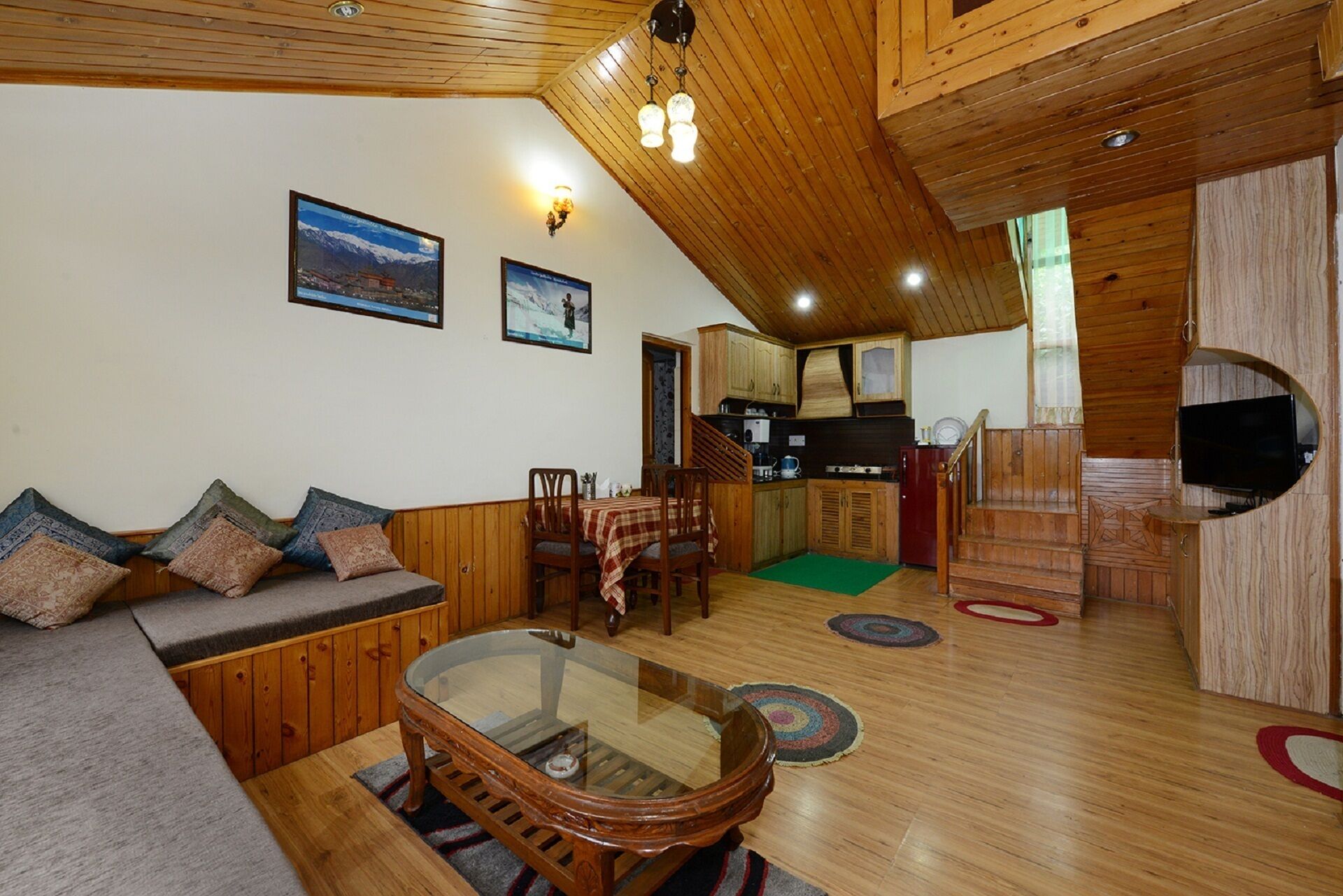 Shoran in Treetops Cottage - Detached bungalow