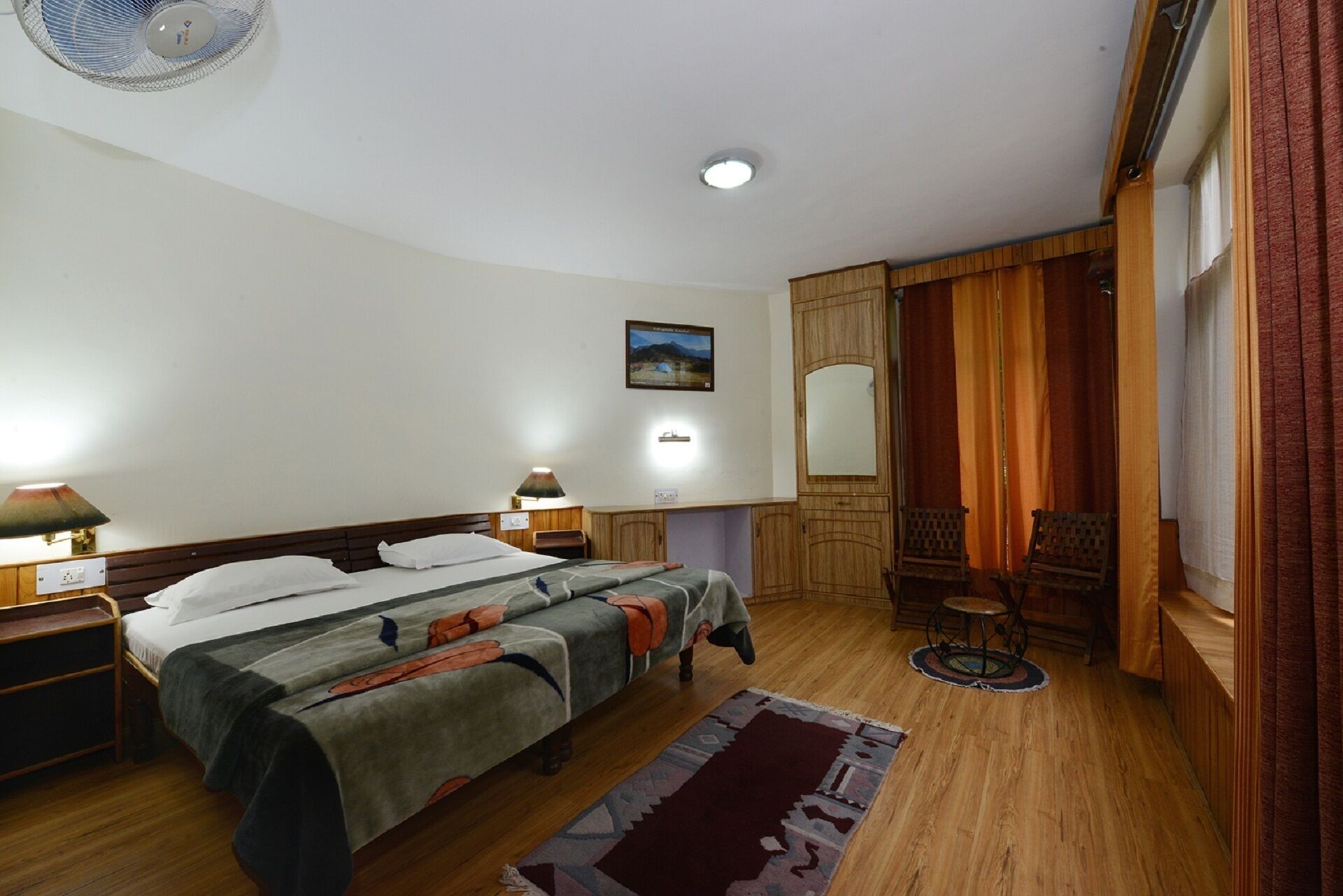 Shoran in Treetops Cottage - Detached bungalow