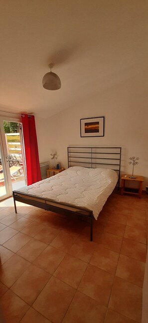 2 bedrooms, iron/ironing board, travel crib - House with private pool (Saint-Cybranet)