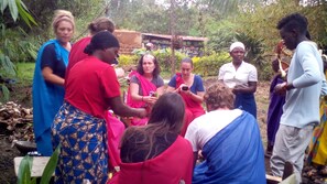 Outdoor banquet area - Red Rocks Rwanda Hostel/Campsite/tours & Cultural Activities (Nyakinama)
