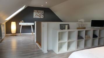 2 chambres, fer et planche à repasser, lit parapluie, Wi-Fi gratuit