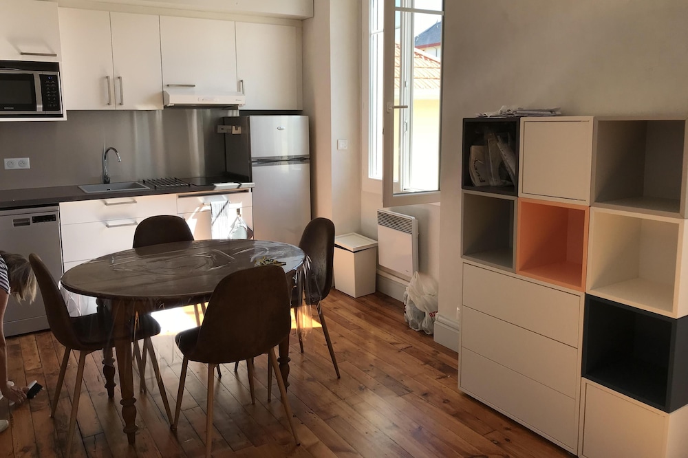 Large studio in Biarritz next to the Thalassotherapy center on Miramar beach