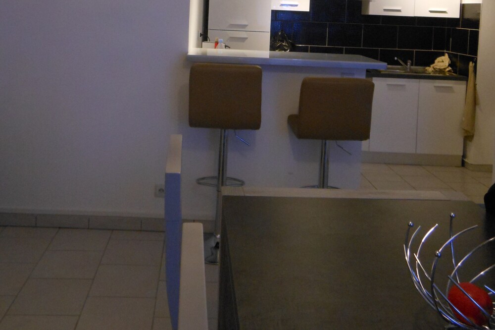 F2 furnished downtown near Fontainebleau, Buthiers ...