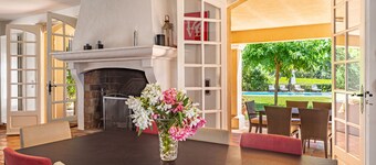 Luxurious villa with a large swimming pool villa