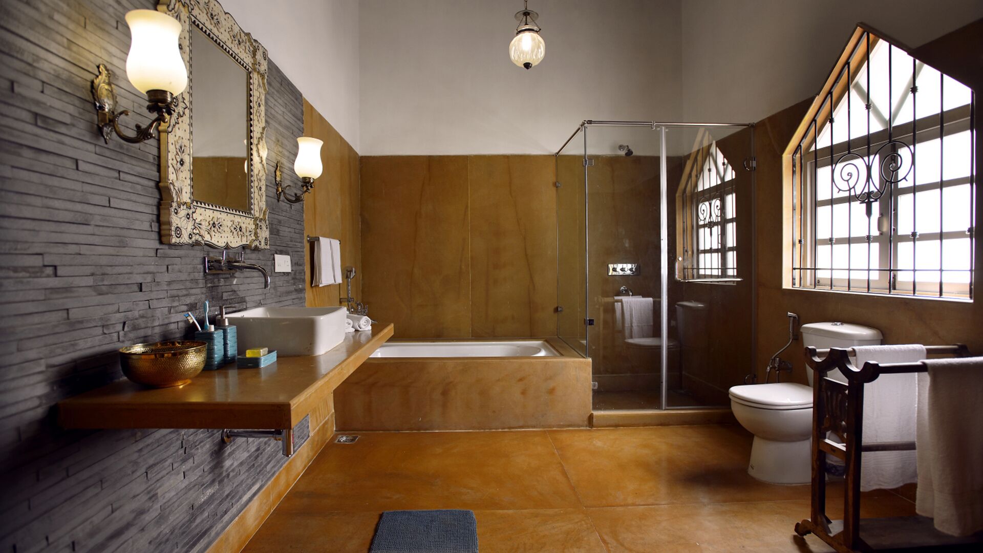 Stunning designer Villa with Pool in North Goa