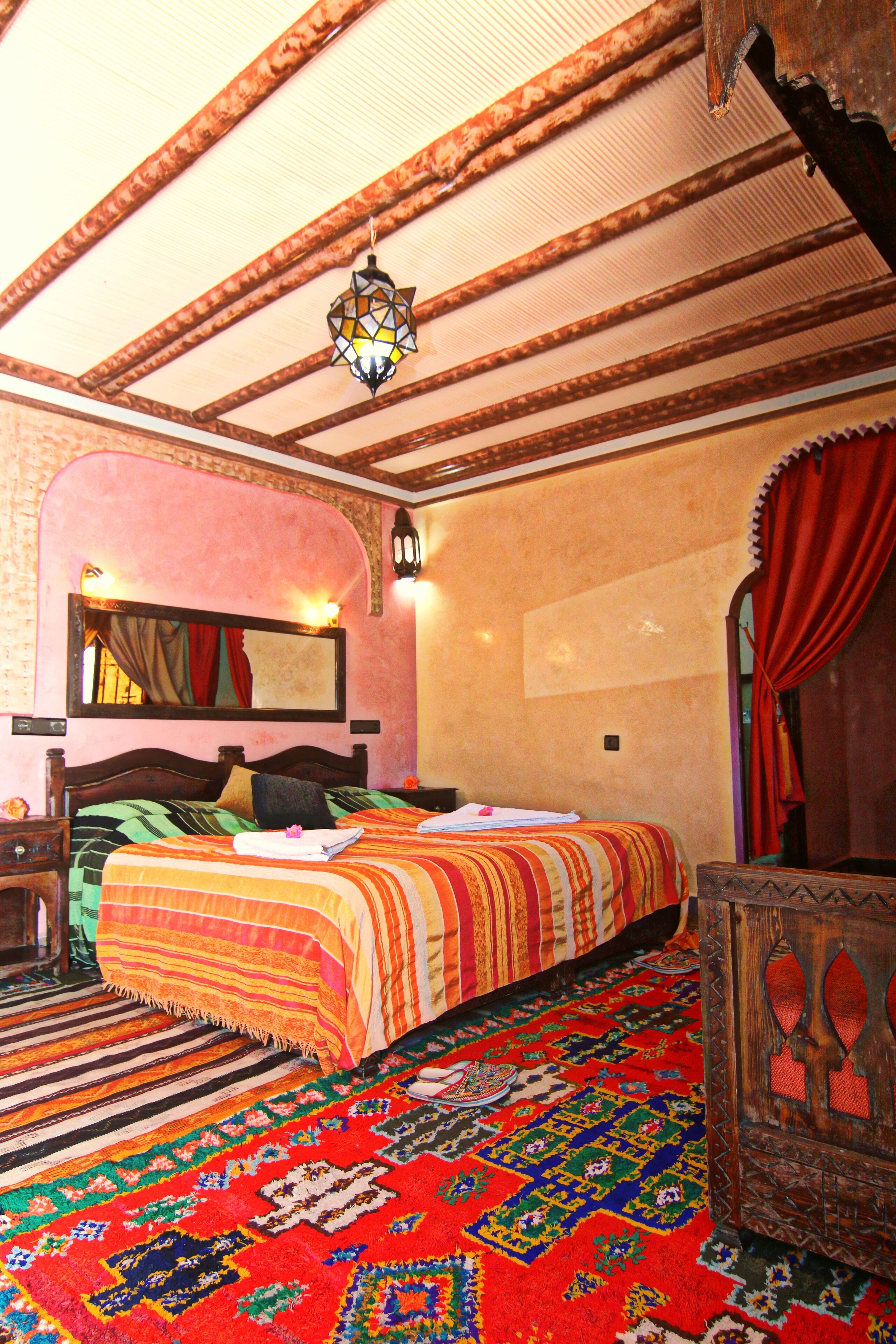 6 bedrooms, free WiFi