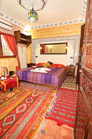 6 bedrooms, free WiFi