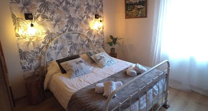 Detached house with direct access to Serre Chevalier resort, private garden.