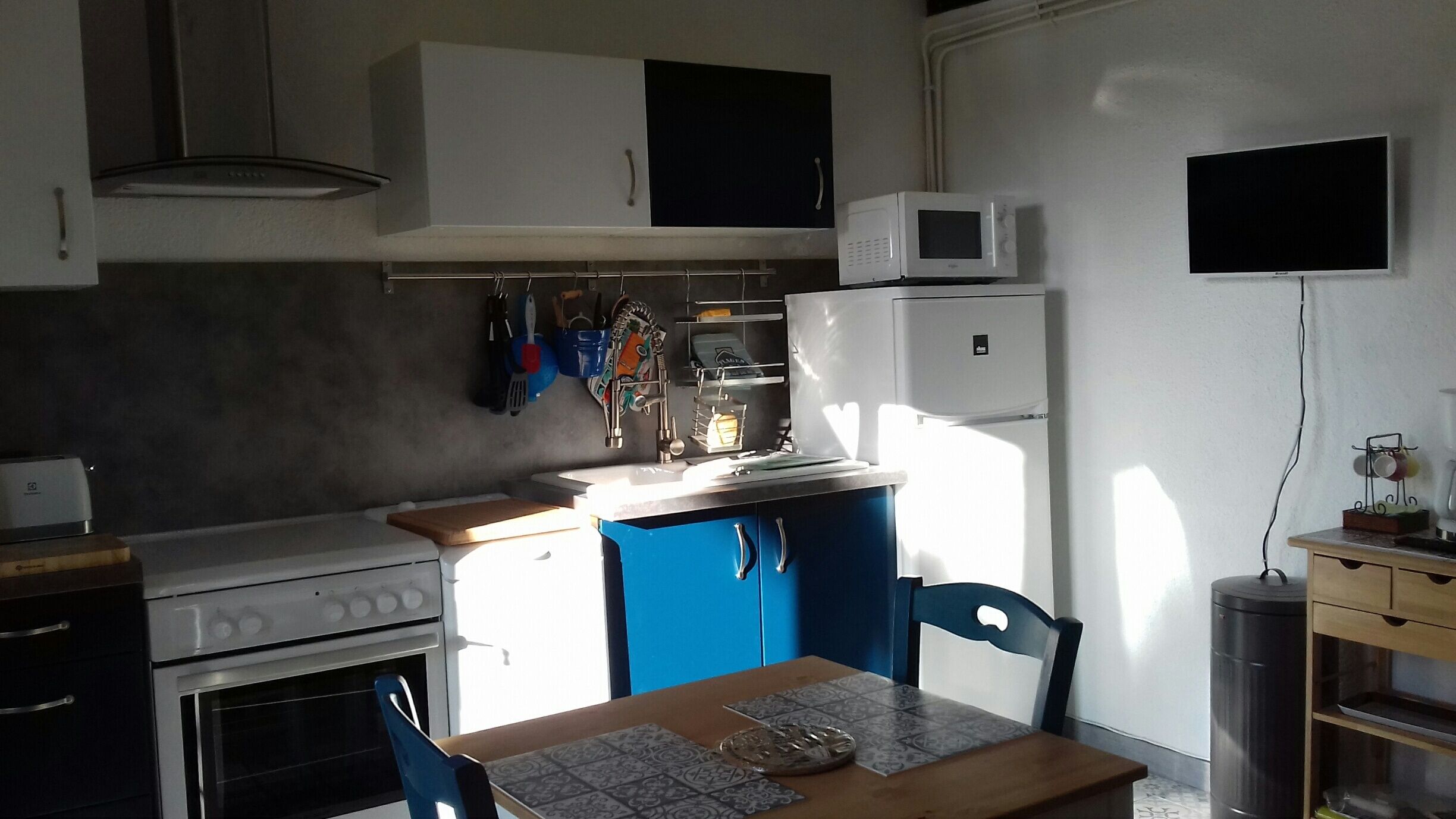 TOP VILLA APARTMENT UNDER THE PINS 13740 LE ROVE