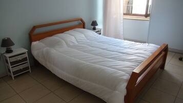 2 chambres, bureau, Wi-Fi gratuit, draps fournis