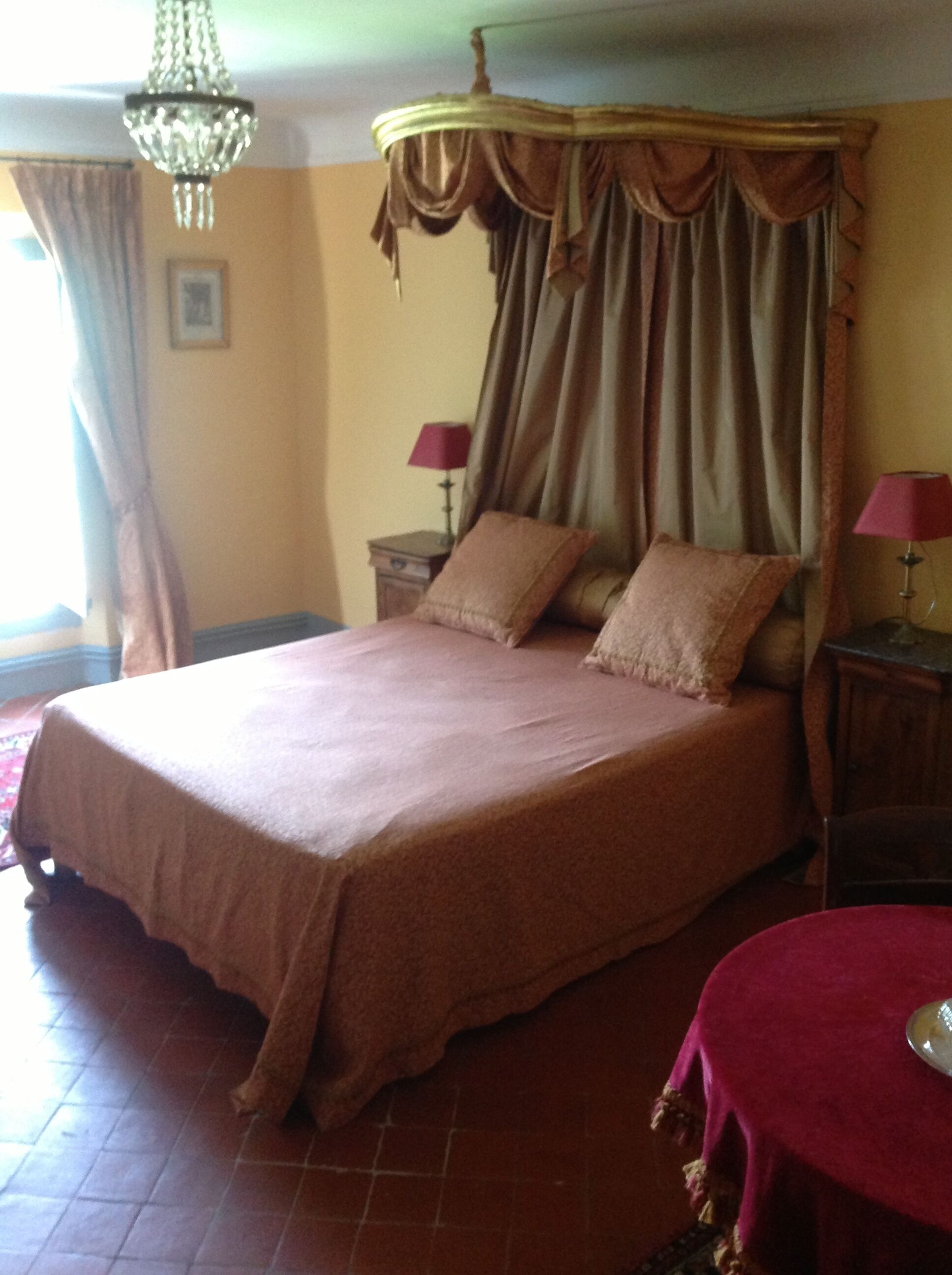 Grand Suite "Louise de Savoie" at the castle (capacity 4)