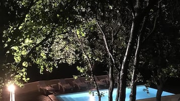 Piscine extérieure, piscine chauffée