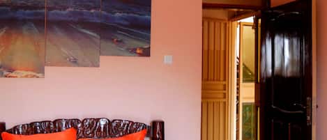 8 bedrooms, WiFi