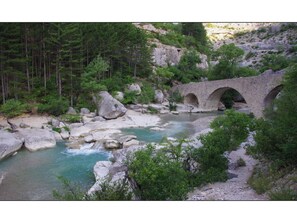 Pool - Villa in the gorges Méouge overlooking the valley (Salérans)