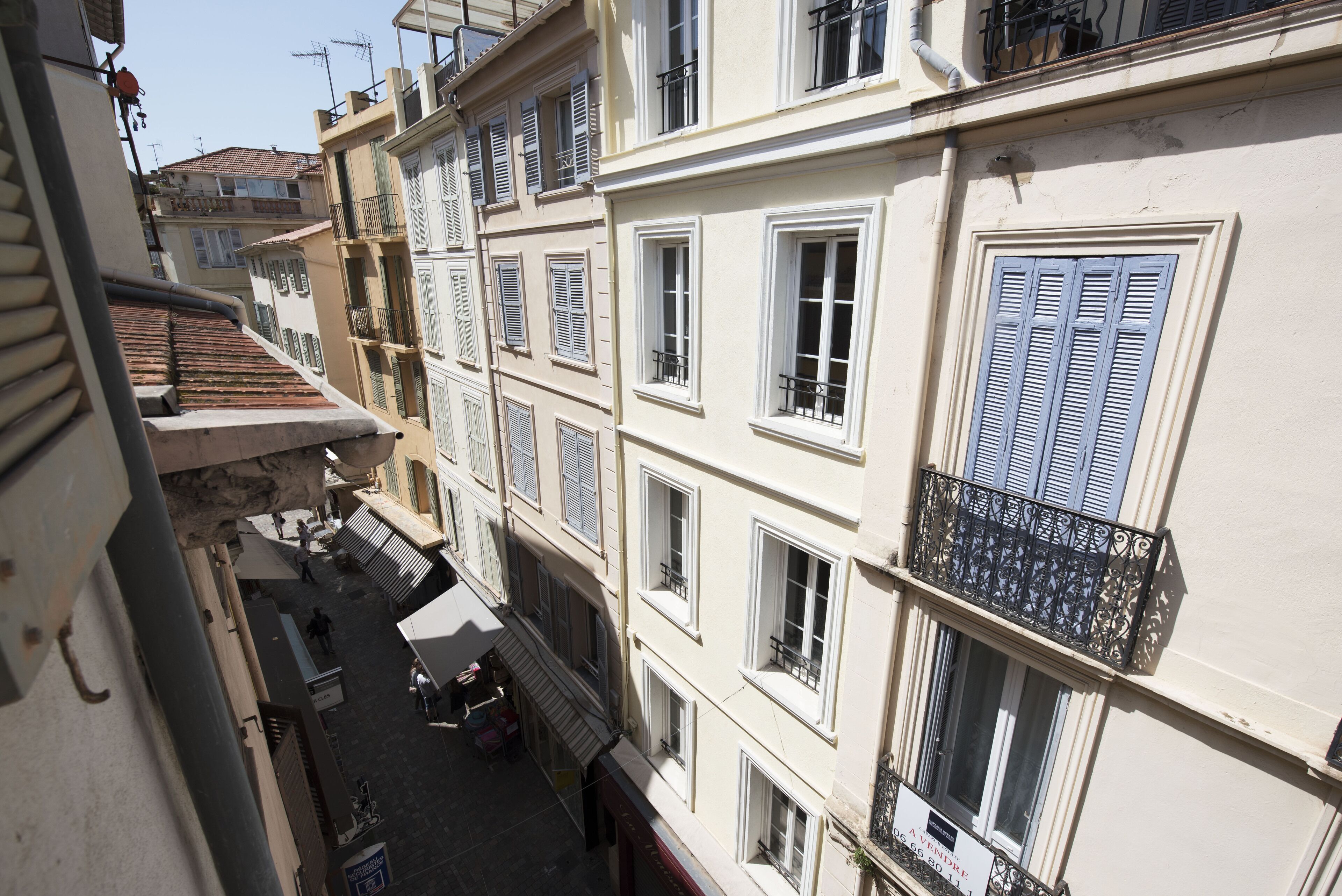 Central studio near the Palais des Festivals