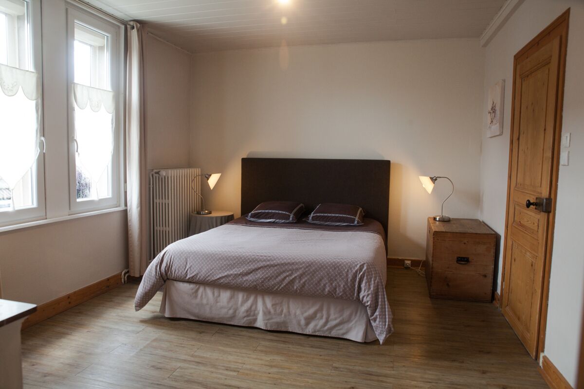 A quiet Colmar free easy parking area, 8 mins walk gareTGV