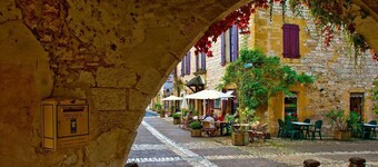 Charming detached house patio Wifi Medieval village couze river Dordogne