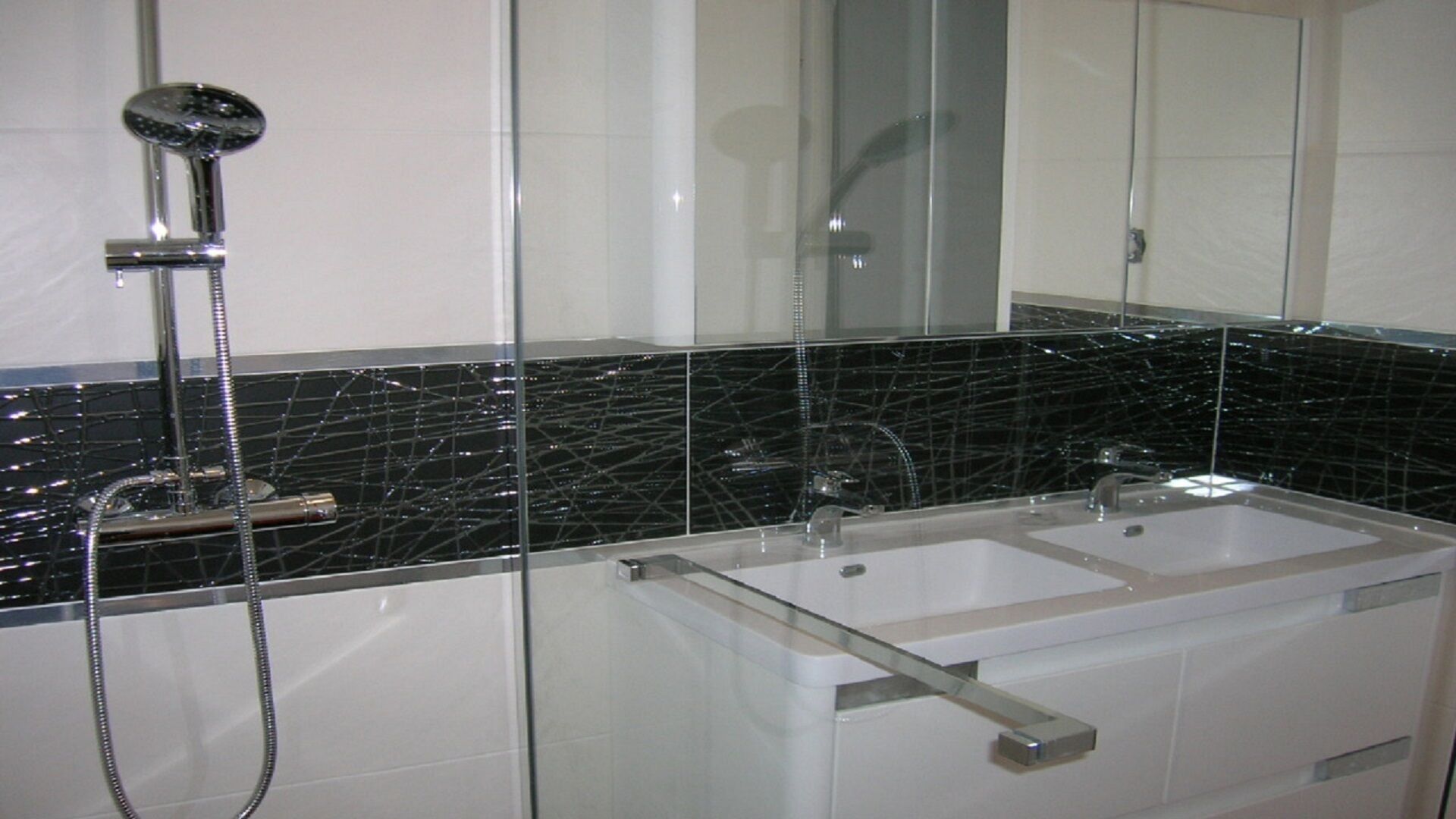 Apartment overlooking SEINE