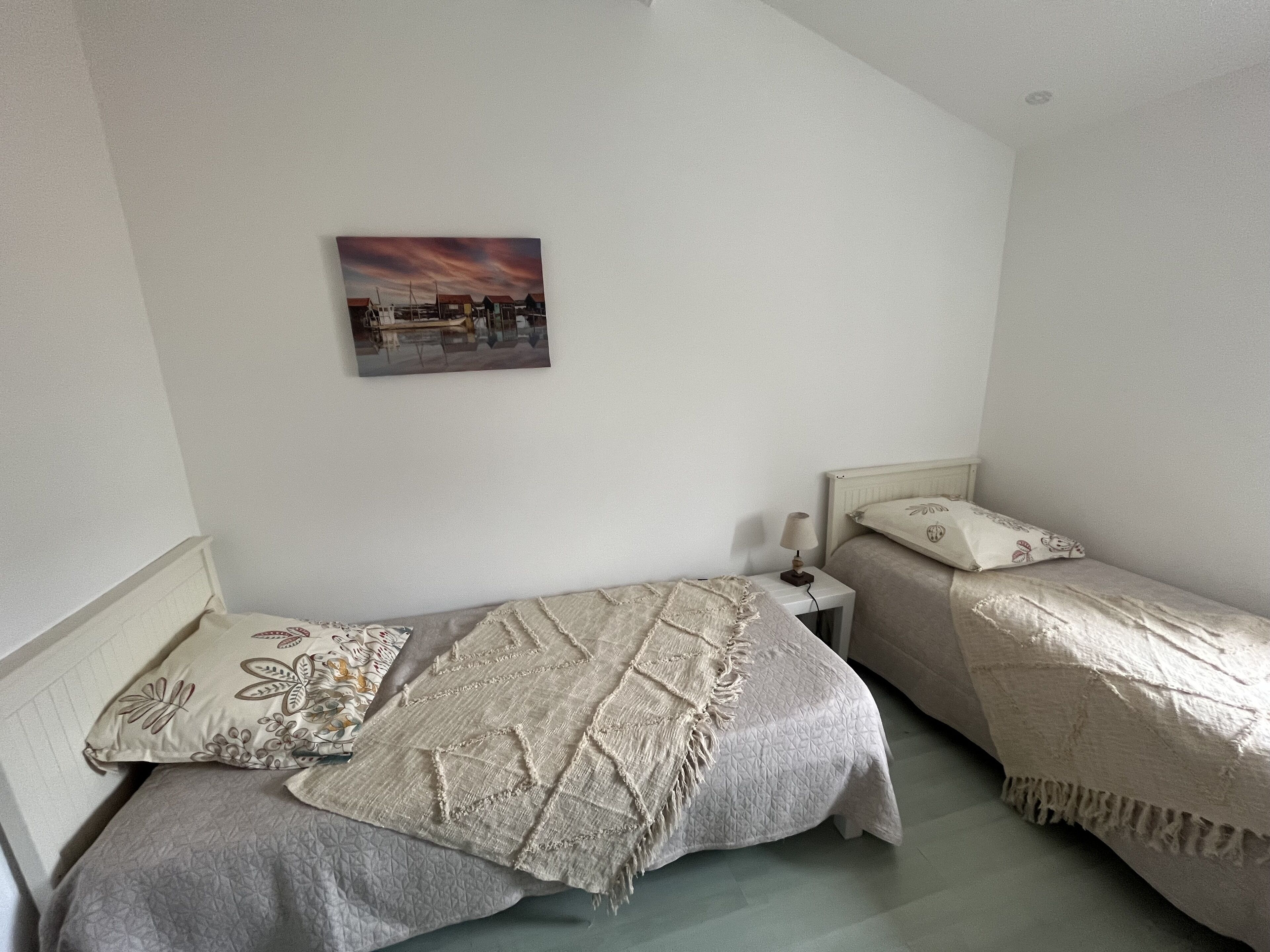 2 makuuhuonetta, vauvan matkasänky, ilmainen Wi-Fi