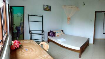 4 chambres, fer et planche Ă repasser, Wi-Fi, draps fournis