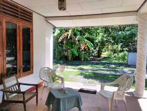 Terrace/patio - Guest house near Bandaranaike International airport in Sri Lanka. (Negombo)