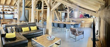 Bar (en el alojamiento)