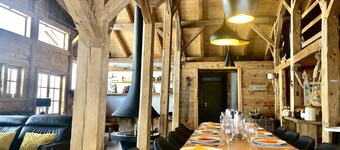 SKI IN/OUT : Grand chalet rénové de 400m situé sur les pistes