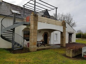 Esterni