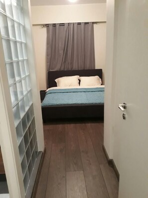 2 chambres, fer et planche à repasser, accès à Internet, literie fournie