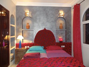 2 chambres, fer et planche Ă repasser, draps fournis