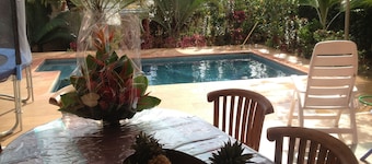 VILLA ON PAEA NOT FAR FROM THE SEA - CHAMBRE TAMA