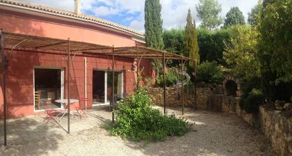 Appartement de caractĂšre Ă Millau Creissels avec vue sur le Viaduc