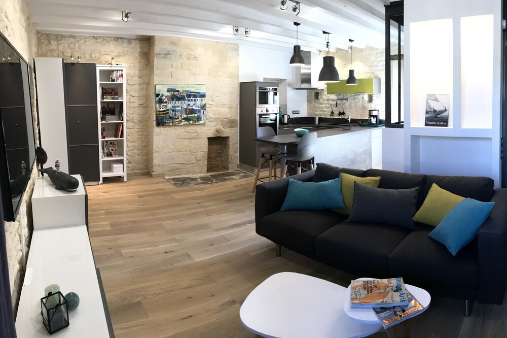 N°2 - Charming apartment at the Maison des Evêques - Floor 2