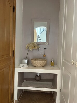 Interior - Idyllic setting Bastide family view Saint Paul de Vence and sea (Vence)