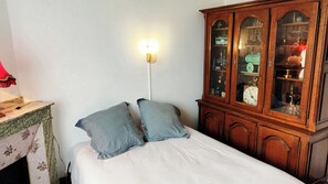 5 slaapkamers, een strijkplank/strijkijzer, gratis wifi