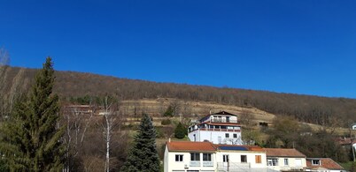 --FAMILY HOLIDAY HOME IN CATHAR COUNTRY IN LAVELANET--