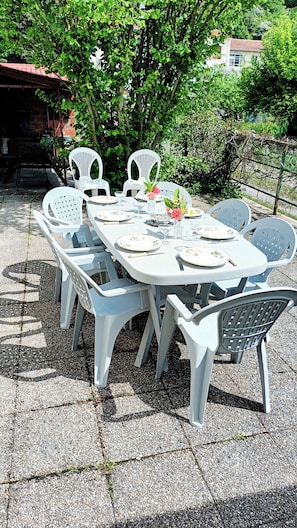 Buiten dineren