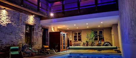 Piscine couverte, piscine chauffée