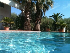 Udendørs pool
