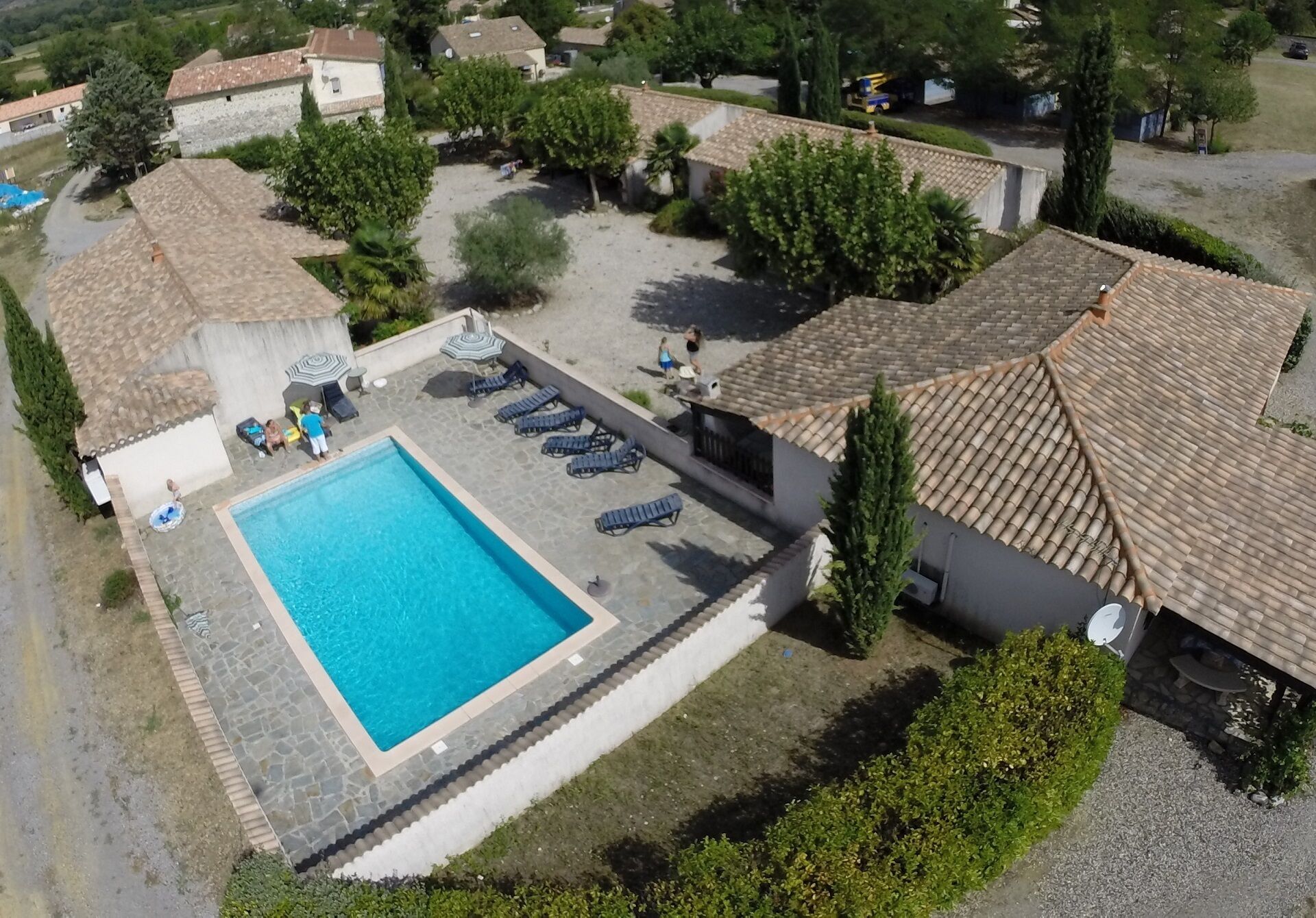 "Treille B" Comfortable villa with 3 bedrooms, Pool, Terrace, BBQ