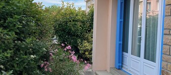 HOUSE WITH GARDEN IN QUIET