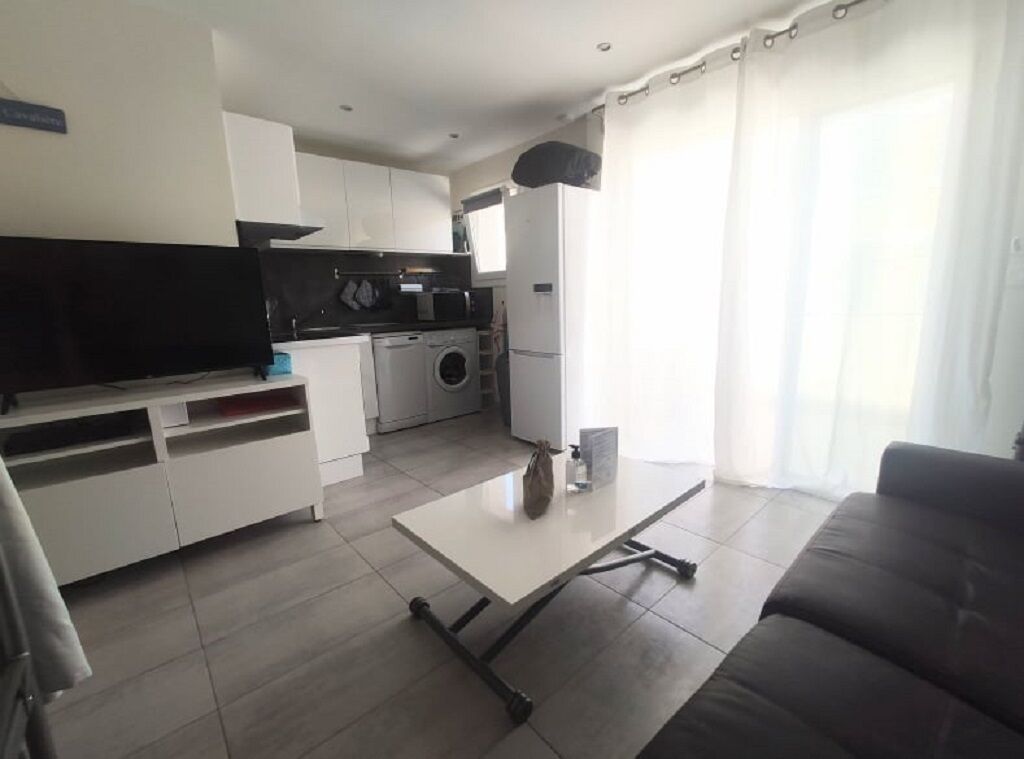 Waterfront studio in Cavalière / Le Lavandou