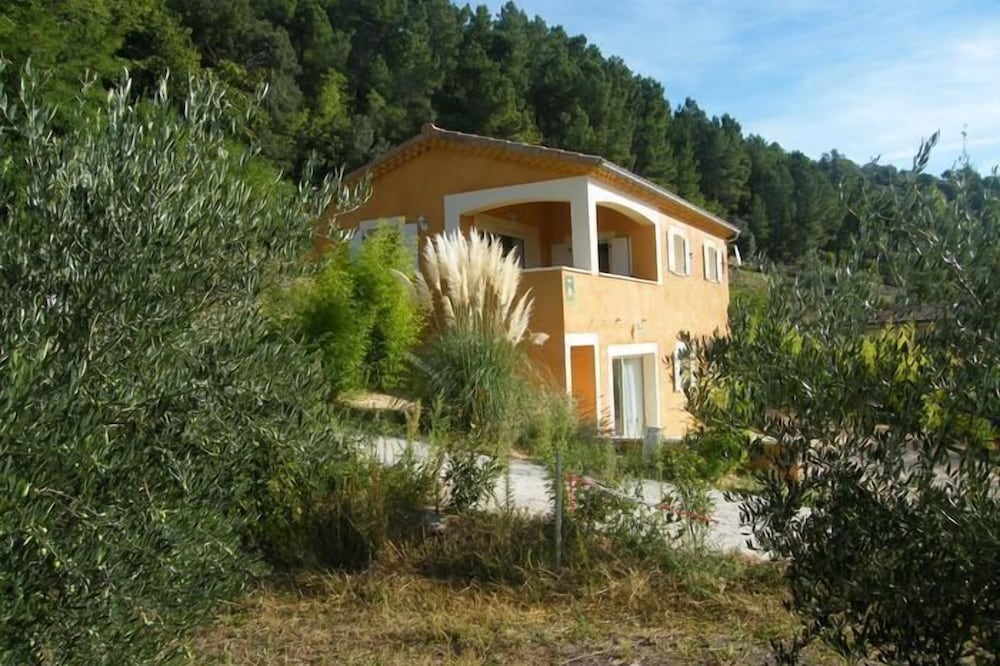 Furnished Tourist 3 *, 4 pers, dominant position, swimming pool