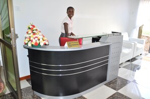 Lobby - Signature Hotel Apartments (Jinja)