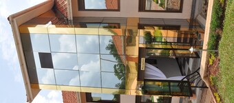 Signature Hotel Apartments