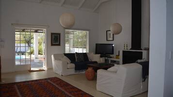 Flat-screen TV, DVD player