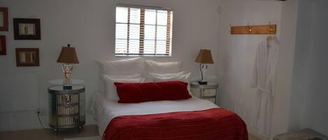 Apartamento estándar, 2 habitaciones | Ropa de cama